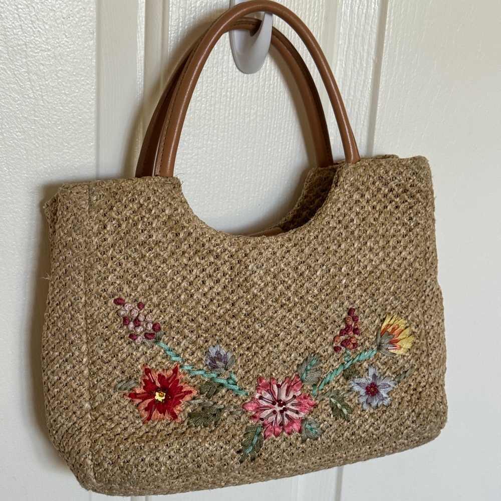 Floral Embroidered Straw Tote Bag